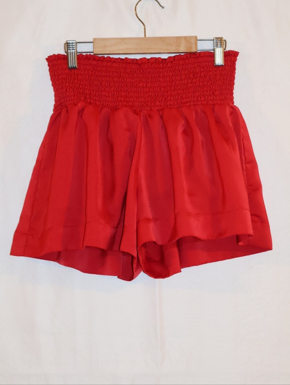 Stewart Simmons Red High-Waist Smocked Waistband Shorts.